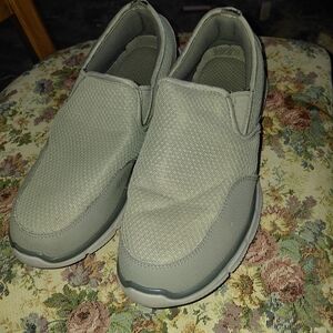 Skechers Men's Equalizer Persistent Slip-on Sneakers